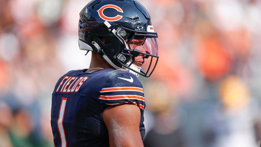 Huge Assets goes off on the Chicago Bears after they blew a 28-7 lead , chicago bears