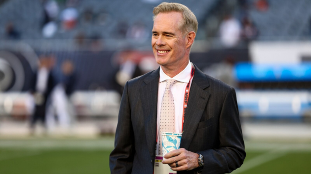 Getty joebuck 100826