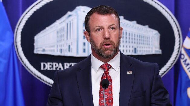 Markwayne mullin gty jef 261001 1790870285196 hpmain 16x9